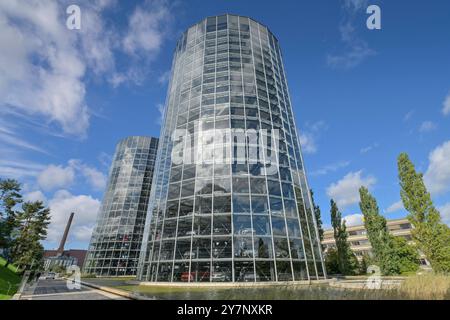 Autotürme, Autostadt Volkswagen, Wolfsburg, Niedersachsen, Deutschland *** Autotürme, Autostadt Volkswagen, Wolfsburg, Niedersachsen, Deutschland Stockfoto