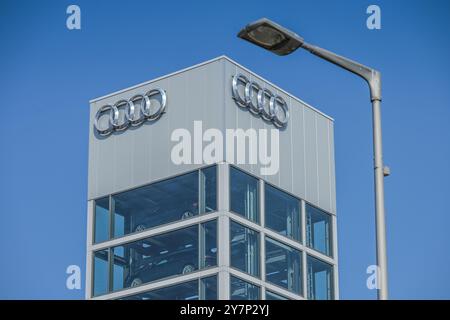 Autoturm, Audi Center, Rudower Chaussee, Adlershof, Treptow-Köpenick, Berlin, Deutschland, Autoturm, Audi Zentrum, Deutschland Stockfoto