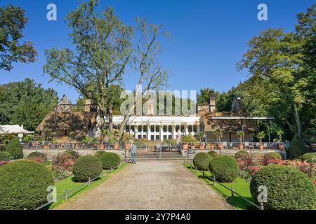 Ruine, ausgebranntes Teehaus, Englischer Garten, Park, großer Tiergarten, Tiergarten, Mitte, Berlin, Deutschland, Ruine, ausgebranntes Teehaus, englischer Garte Stockfoto