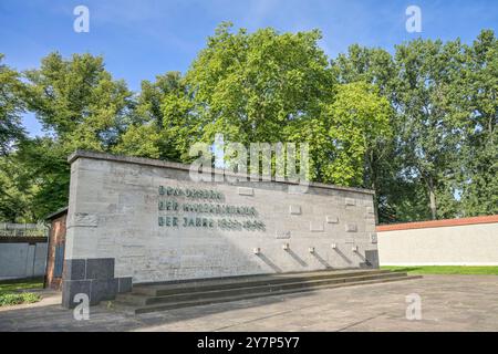 Gedenkmauer, Gedenkstätte Plötzensee, Hüttigpfad, Charlottenburg-Nord, Berlin, Deutschland, Gedenkmauer, Gedenkstätte Plötzensee, Deutschland Stockfoto