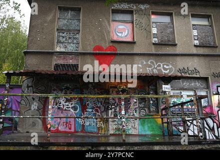 Berlin, Deutschland. Oktober 2024. Blick auf den Eingang zum Techno Club 'About blank' in Berlin Friedrichshain. Quelle: Katharina Kausche/dpa/Alamy Live News Stockfoto
