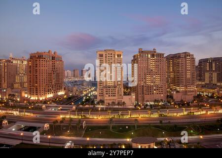 Das Qanat-Viertel auf der Perle in Doha, Katar Stockfoto