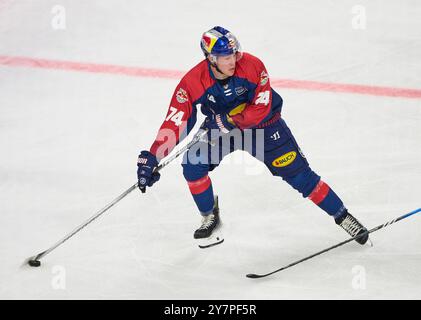 München, Deutschland. September 2024. Les Lancaster, EHC RB MUC 74 im Freundschaftsspiel der Global Series Challenge EHC RB MUENCHEN - BUFFALO SABRES 0-5 im SAP Garden in München, 27. September 2024. Saison 2024/2025, Spieltag x, Fotograf: ddp Images/STAR-Images Credit: ddp Media GmbH/Alamy Live News Stockfoto