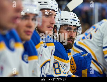 Alex Tuch, Buffalo Sabres 89 im Freundschaftsspiel der Global Series Challenge EHC RB MUENCHEN - BUFFALO SABRES 0-5 im SAP Garden in München, 27. September 2024. Saison 2024/2025, Spieltag x, Fotograf: Peter Schatz Stockfoto