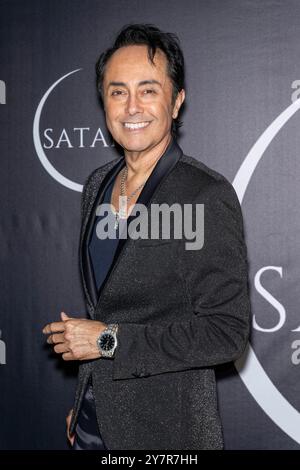 Burbank, USA. 30. September 2024. Comedian Jaime Monroy nimmt an der offiziellen Grand Opening Celebration von SATARA Wellness im SATARA-House of Mystical Wellness, Los Angeles, CA, 30. September 2024 Teil Stockfoto