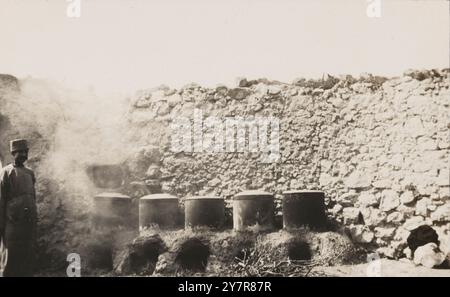 Anti-Pocken-Kampagne Dawaimeh-Hebron in Palästina, Januar - Februar 1922: Desinfektionsstation. (Dampfdesinfektion). Stockfoto