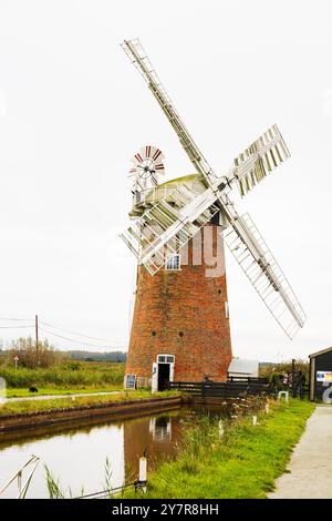 Windpumpe, Baujahr 1912. Norfolk, England Stockfoto