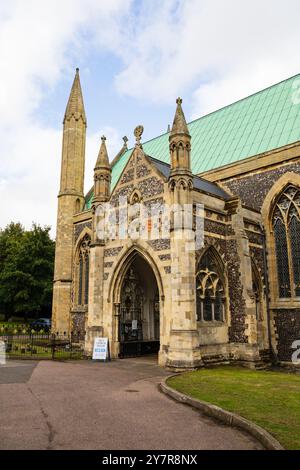 Great Yarmouth Minster, die größte Pfarrkirche Englands. Nach den Bombenangriffen der Deutschen im 2. Weltkrieg wieder aufgebaut. Norfolk, England Stockfoto