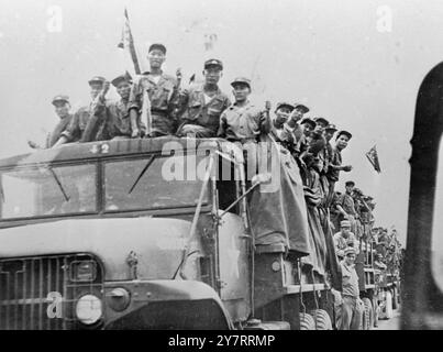 KOREANISCHER KRIEG - GEFANGENE UND VERWUNDETE KEHRTEN INS FREIHEITSDORF ZURÜCK - 53/08/11 Stockfoto