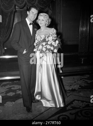 Angela Lansbury mit dem Verlobten Peter Shaw 1949 Stockfoto