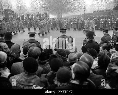 GEORG VI. KÖNIG - TRAUERPROZESSION DURCH LONDON - VEREINIGTES KÖNIGREICH - 1952 Stockfoto