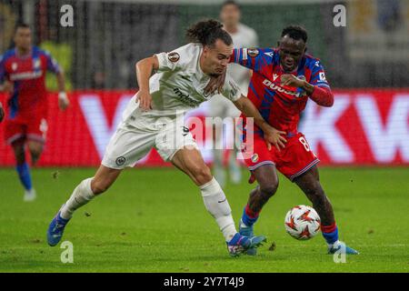 Während des Phase MD1-Spiels der UEFA Europa League 2024/25 zwischen Eintracht Frankfurt und FC Viktoria Plzen am 26. September 2024 im Deutsche Bank Park in Frankfurt am Main. Defodi-747 WD2 9266 *** während des Spiels der UEFA Europa League 2024 25 League Phase MD1 zwischen Eintracht Frankfurt und FC Viktoria Plzen im Deutsche Bank Park am 26. September 2024 in Frankfurt am Main Defodi 747 WD2 9266 Defodi-747 Stockfoto