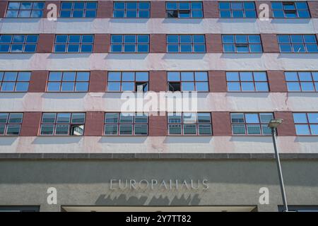 Bundesministerium für wirtschaftliche Zusammenarbeit und Entwicklung, Europahaus, Stresemannstraße, Kreuzberg, Friedrichshain-Kreuzberg, Berlin, Deutschland, Bundesm Stockfoto