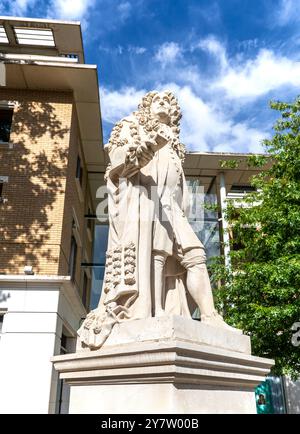 Statue von Sir Hans Sloane Duke of Yorks Square London Stockfoto