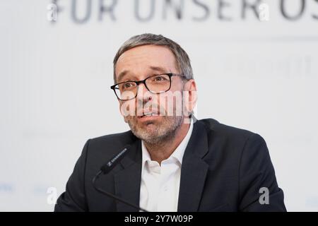 Wien, Österreich. Mai 2021. Pressekonferenz mit Clubvorsitzendem Herbert Kickl (FPÖ) zu aktuellen Themen im FPÖ-Medienzentrum Stockfoto