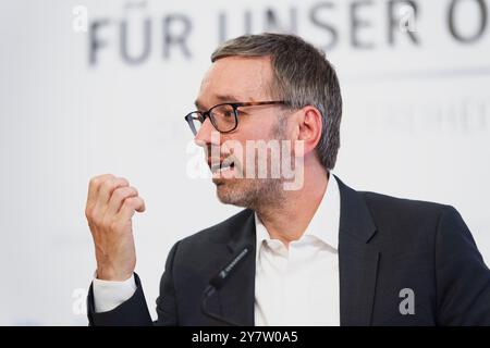 Wien, Österreich. Mai 2021. Pressekonferenz mit Clubvorsitzendem Herbert Kickl (FPÖ) zu aktuellen Themen im FPÖ-Medienzentrum Stockfoto