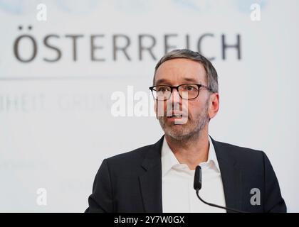 Wien, Österreich. Mai 2021. Pressekonferenz mit Clubvorsitzendem Herbert Kickl (FPÖ) zu aktuellen Themen im FPÖ-Medienzentrum Stockfoto