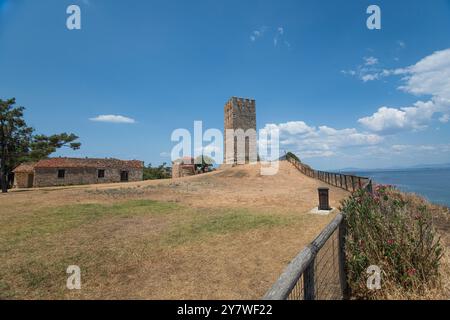 Nea Fokaia: Byzantinischer Turm (St. Paul). Chalkidiki, Griechenland Stockfoto