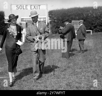 Epsom Summer Race Meeting auf der Epsom Racecourse , Surrey ; 1. Tag . Sir Percy Loraine . 1934 Stockfoto