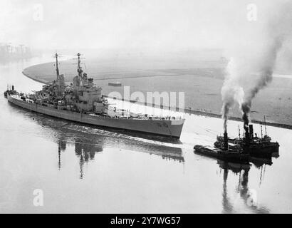 HMS Vanguard auf der Clyde Mai 1946 Stockfoto