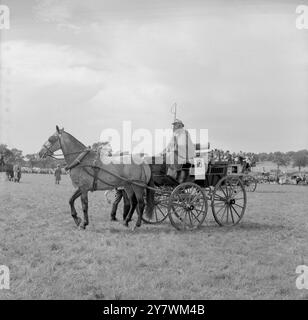 The Edenbridge and Oxted Show - 2. August 1960 Mr. R. D. Waters mit seiner Beteiligung, die die Klasse John Topham/TopFoto gewann Stockfoto