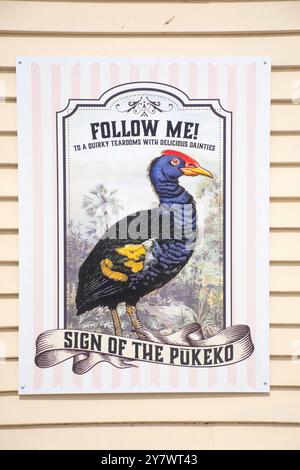 Plakatwand „Zeichen von Pukeko“ im Ferrymead Heritage Park, Ferrymead, Christchurch (Ōtautahi), Canterbury, Neuseeland Stockfoto