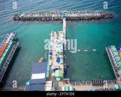 Spiaggia Pubblica Sorrento, öffentlicher Strand von Sorrent, Sorrent, Golf von Neapel, Metropolstadt Neapel, Kampanien, Süditalien, Italien, Europa, Stockfoto