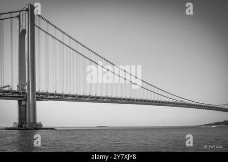 Die Verrazano Narrows Bridge verbindet Staten Island und Brooklyn in New York City. Stockfoto