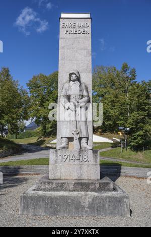 Kriegsdenkmal zu Ehren der gefallenen deutschen Soldaten im Ersten Weltkrieg, Aach im Hegau, Landkreis Konstanz, Baden-Württemberg, Deutschland, Europa Stockfoto