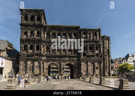 Porta Nigra, römische Stadttor, UNESCO-Weltkulturerbe, Trier, Rheinland-Pfalz, Deutschland, Europa Stockfoto