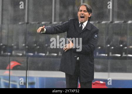 1. Oktober 2024; Stadio San Siro, Mailand, Italien, UEFA Champions League Fußball, Inter Mailand gegen Roter Stern Belgrad; Simone Inzaghi Cheftrainer des FC Inter Stockfoto