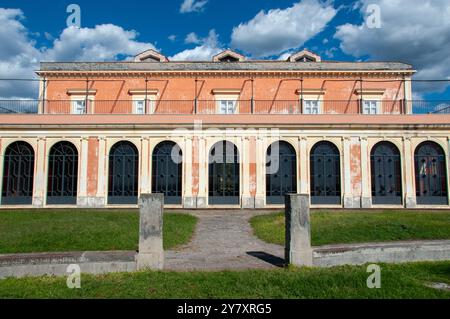 Palazzina dei mosaici al Parco sul Mare della Villa Favorita A Ercolano - Napoli / Mosaikpalast am Meer Park der Villa Favorita in Ercolano - Stockfoto