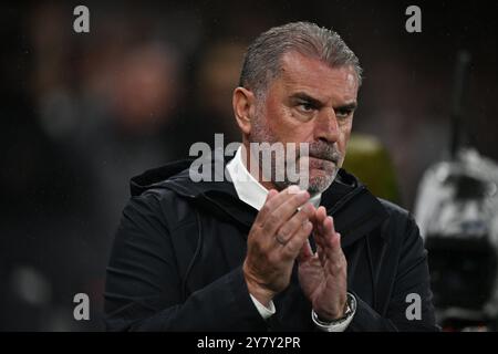 LONDON, ENGLAND – 26. SEPTEMBER: manager Ange Postecoglou von Tottenham Hotspur FC während des Spiels zwischen der UEFA Europa League 2024/25 League Phase MD1 Stockfoto