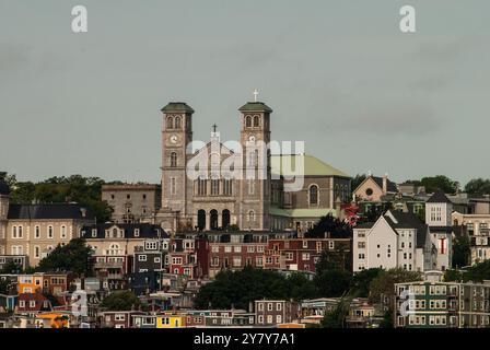 Blick auf den St. John's Basilica von Fort Amherst in St. John's, Neufundland und Labrador, Kanada Stockfoto