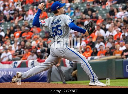 Baltimore, USA. Oktober 2024. BALTIMORE, MD - 1. OKTOBER: Während des Kansas City Royals Pitcher Cole Ragans (55) auf dem Hügel, ein American League Wild-Card Spiel zwischen den Baltimore Orioles und den Kansas City Royals, am 1. Oktober 2024 im Oriole Park in Camden Yards in Baltimore, Maryland. (Foto: Tony Quinn/SipaUSA) Credit: SIPA USA/Alamy Live News Stockfoto