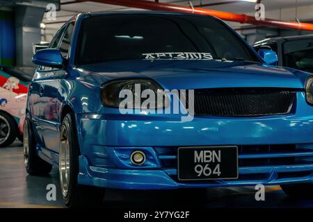 Retro Havoc ist eine jährliche Veranstaltung, bei der Oldtimer und Oldtimer gefeiert werden. Hyundai Accent auf dem Display. Stockfoto