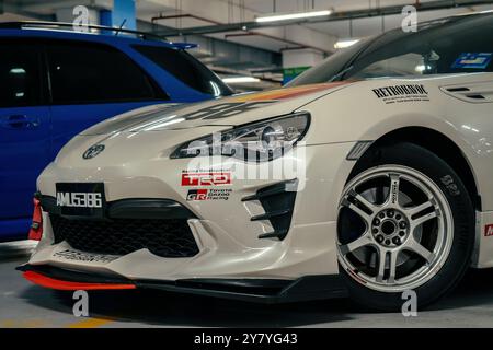 Retro Havoc ist eine jährliche Veranstaltung, bei der Oldtimer und Oldtimer gefeiert werden. Toyota 86 auf dem Display. Stockfoto