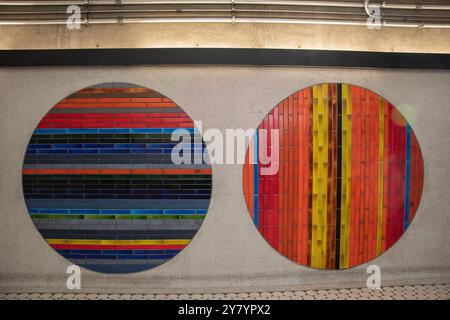 Circle 1966 an der U-Bahnstation Peel in Montreal, Quebec, Kanada Stockfoto