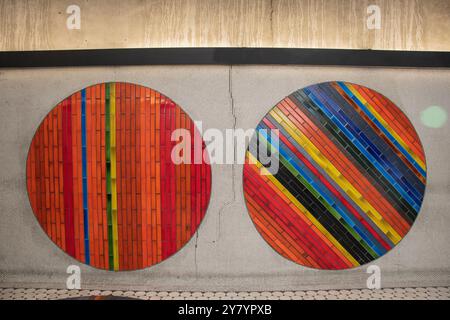 Circle 1966 an der U-Bahnstation Peel in Montreal, Quebec, Kanada Stockfoto