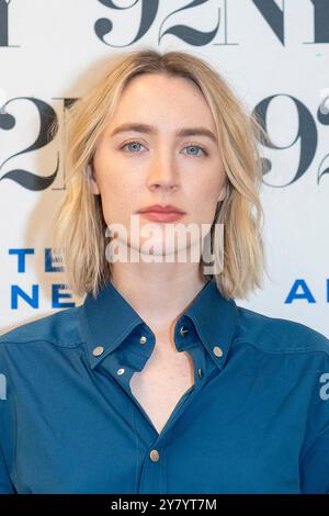 New York, Usa. Oktober 2024. NEW YORK, NEW YORK - 01. OKTOBER: Saoirse Ronan nimmt am 01. Oktober 2024 in New York City an einer Diskussion über den „Outrun“ bei 92NY Teil. Quelle: Ron Adar/Alamy Live News Stockfoto