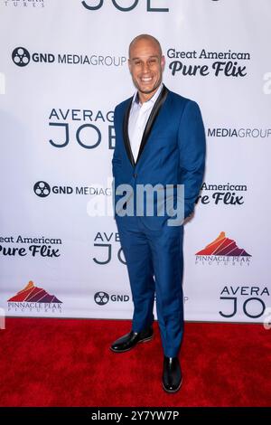 Hollywood, USA. Oktober 2024. Schauspieler Brandon Morales besucht die Weltpremiere des Spielfilms AVERAGE JOE im TCL Chinese Theater, Los Angeles, CA, 1. Oktober 2024 Credit: Eugene Powers/Alamy Live News Stockfoto