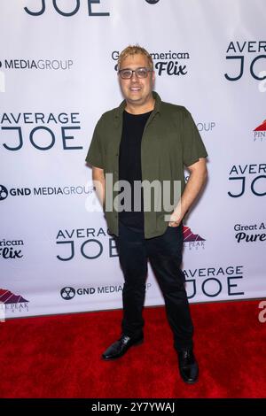 Hollywood, USA. Oktober 2024. Emmy-Gewinner Gregori J. Martin besucht die Weltpremiere des Spielfilms AVERAGE JOE im TCL Chinese Theater, Los Angeles, CA, 1. Oktober 2024 Credit: Eugene Powers/Alamy Live News Stockfoto