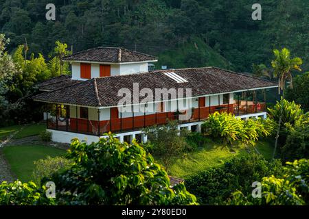 Hacienda Coffee Farm, erstaunliche ländliche Häuser in der kolumbianischen Kaffeeregion, Manizales, Caldas, Kolumbien - Stockfoto Stockfoto