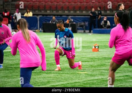 Vancouver, Kanada. Oktober 2024. Vancouver, British Columbia, Kanada, 1. Oktober 2024: Jaedyn Shaw (11 San Diego Wave) wärmt sich vor dem Gruppenspiel des CONCACACAF W Champions Cup zwischen Vancouver Whitecaps FC Girls Elite und San Diego Wave im BC Place Stadium in Vancouver, British Columbia, Kanada auf (NUR REDAKTIONELLE VERWENDUNG). (Amy Elle/SPP) Credit: SPP Sport Press Photo. /Alamy Live News Stockfoto