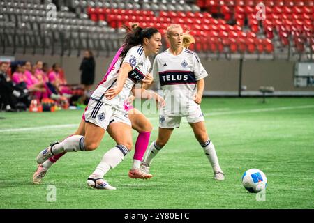 Vancouver, Kanada. Oktober 2024. Vancouver, British Columbia, Kanada, 1. Oktober 2024: Jessica de Filippo (22 Vancouver Whitecaps FC Girls Elite) kontrolliert den Ball während des Gruppenspiels des CONCACAF W Champions Cup zwischen Vancouver Whitecaps FC Girls Elite und San Diego Wave im BC Place Stadium in Vancouver, British Columbia, Kanada (NUR REDAKTIONELLE VERWENDUNG). (Amy Elle/SPP) Credit: SPP Sport Press Photo. /Alamy Live News Stockfoto