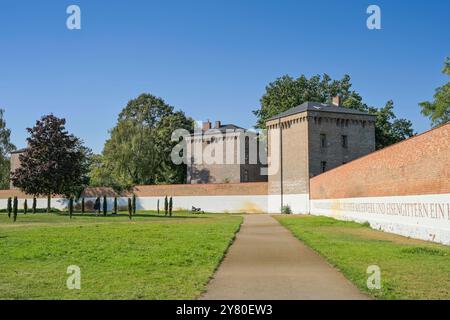 Geschichtspark Ehemaliges Zellengefängnis Moabit, Lehrter Straße, Mitte, Berlin, Deutschland *** Geschichtspark Ehemaliges Moabit Zellulärgefängnis, Lehrter Straße, Mitte, Berlin, Deutschland Stockfoto