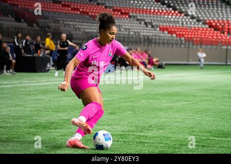 Vancouver, Kanada. Oktober 2024. Vancouver, British Columbia, Kanada, 1. Oktober 2024: Elyse Bennett (23 San Diego Wave) in Aktion während des Gruppenspiels des CONCACAF W Champions Cup zwischen Vancouver Whitecaps FC Girls Elite und San Diego Wave im BC Place Stadium in Vancouver, British Columbia, Kanada (NUR REDAKTIONELLE VERWENDUNG). (Amy Elle/SPP) Credit: SPP Sport Press Photo. /Alamy Live News Stockfoto