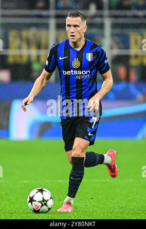 Inter Mailand's polnischer Mittelfeldspieler #7 Piotr Zielinski während des UEFA Champions League-Fußballspiels Inter Mailand gegen Crvena Zvezda Beograd ( Roter Stern ) im San Siro Stadium in Mailand, Italien am 1. Oktober 2024 Credit: Piero Cruciatti/Alamy Live News Stockfoto