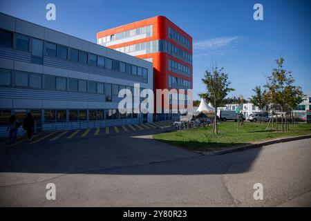 Lyon, Bron, Lumière Universität Lyon 2 (Zentralfrankreich): Universitätscampus „porte des Alpes“ Stockfoto