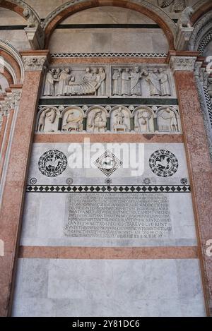 Lucca, Italien. September 2024. Der Dom San Martino, im alten Zentrum des italienischen Dorfes Lucca in der Toskana. Hochwertige Fotos Stockfoto